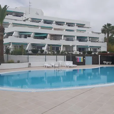 Ocean, Sun & Silence, Pool & Parking, Americas *