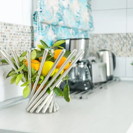 Ocean, Sun & Silence, Pool & Parking, Americas Lägenhet *