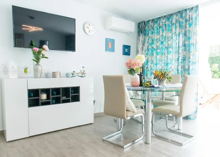 Ocean, Sun & Silence, Pool & Parking, Americas * Costa Adeje (Tenerife)