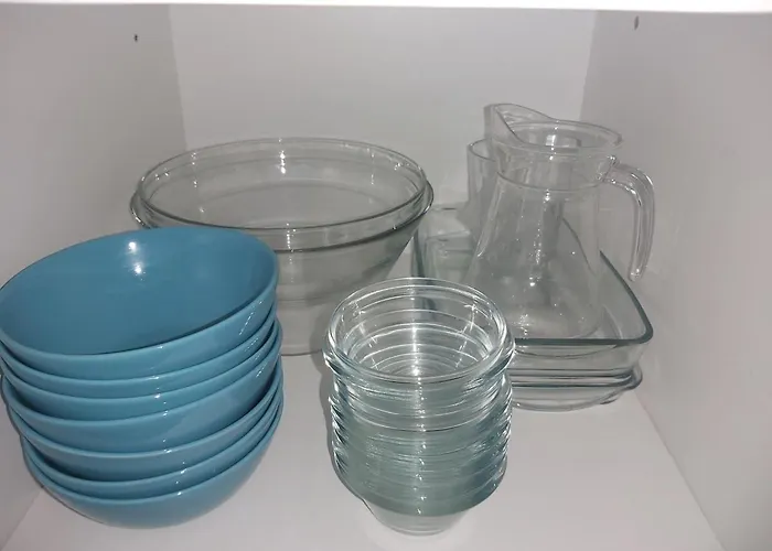 Ocean, Sun & Silence, Pool & Parking, Americas