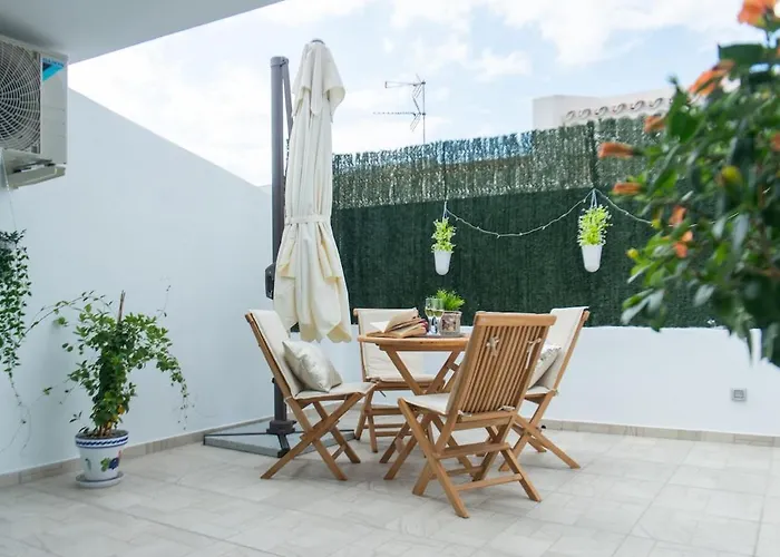 Ocean, Sun & Silence, Pool & Parking, Americas Apartment *